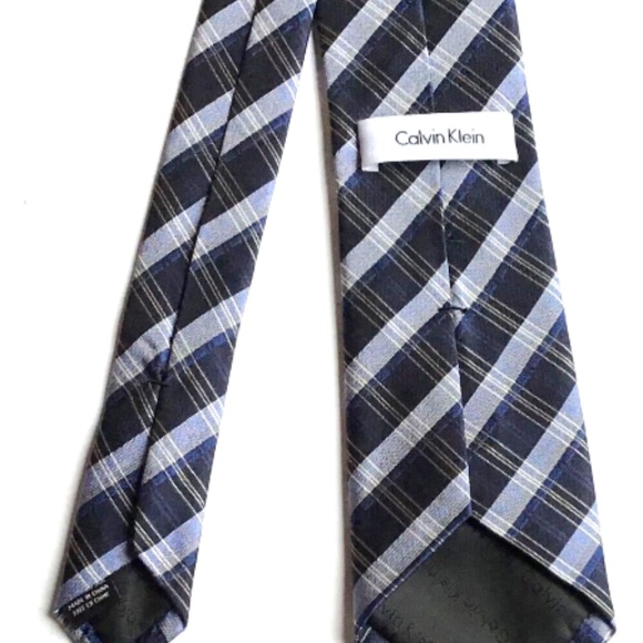 Calvin Klein blue  with navy stripes  all Silk  tie - Picture 3 of 4